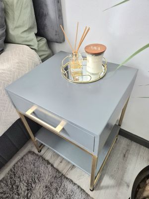 Bedroom Pedestals