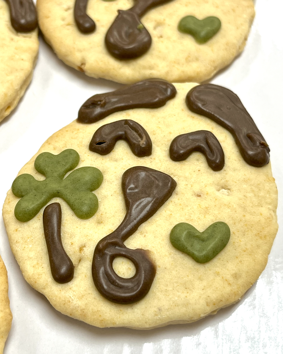 Puppy Lucky Kisses, 1 piece &quot;Lucky Dog&quot; + 1 piece &quot;Kiss of the Irish Dog&quot; (2 pieces total)