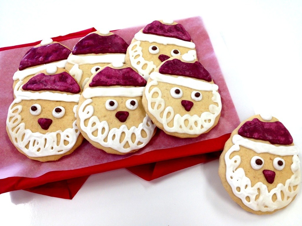 Santa Paws, 6 pieces