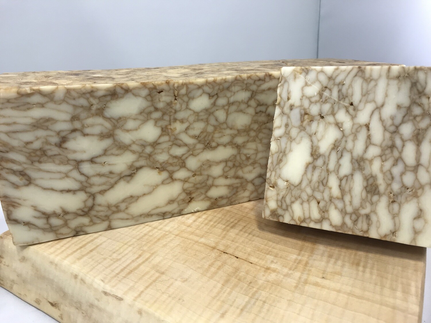 Caramelized Onion Goat Cheddar