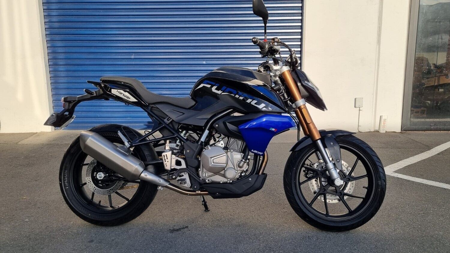 アンダーカウル 白色 ゼファー/400/χ ZRX/400/2 GPZ400F Z400GP Z400FX 