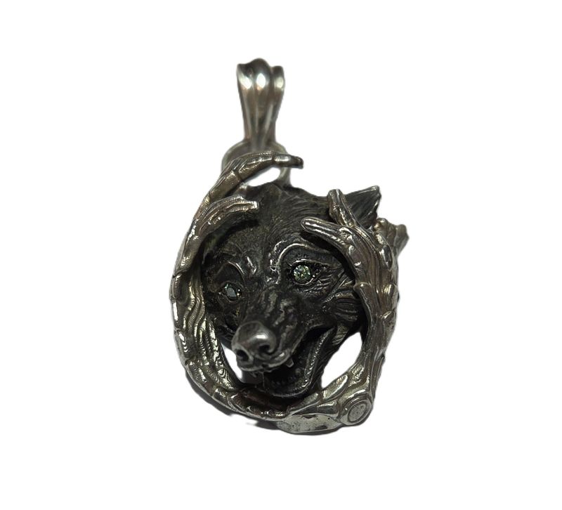 Wolf Pendant Green Moissanite Eyes