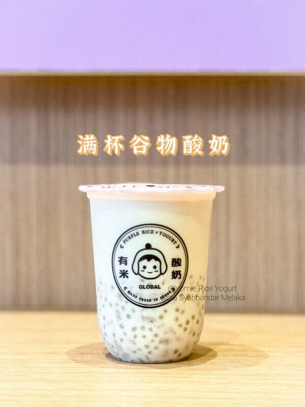 满杯谷物酸奶 Full Grain Yogurt