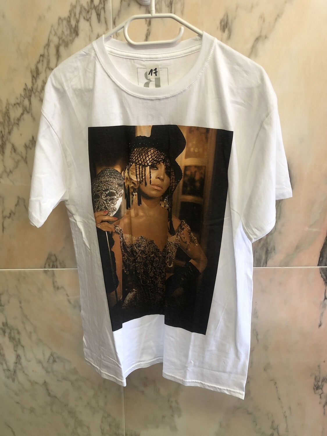 Beyonce - The Mrs. Carter Show - World Tour 2014 - Tour Shirt