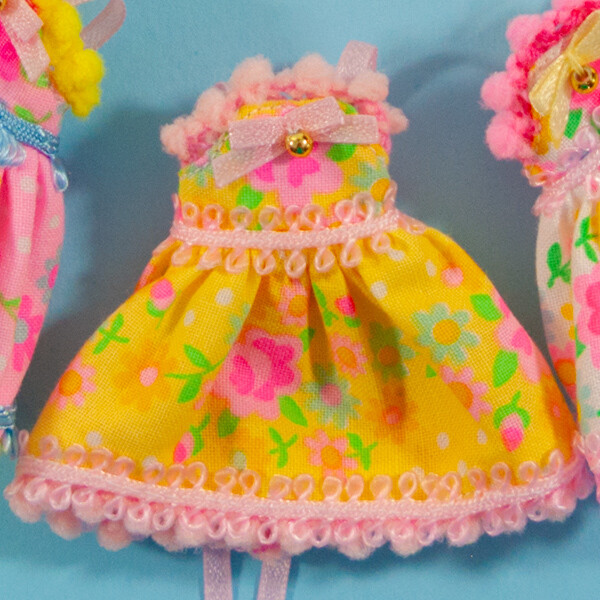 Floral Fancy for Petite Blythe - Yellow with Pink Trim