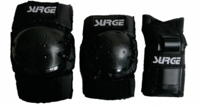 SKATEBOARD - PROTECTIVE GEAR.