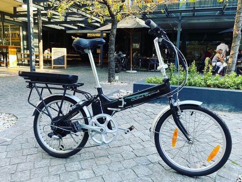 E-FOLDING BIKES