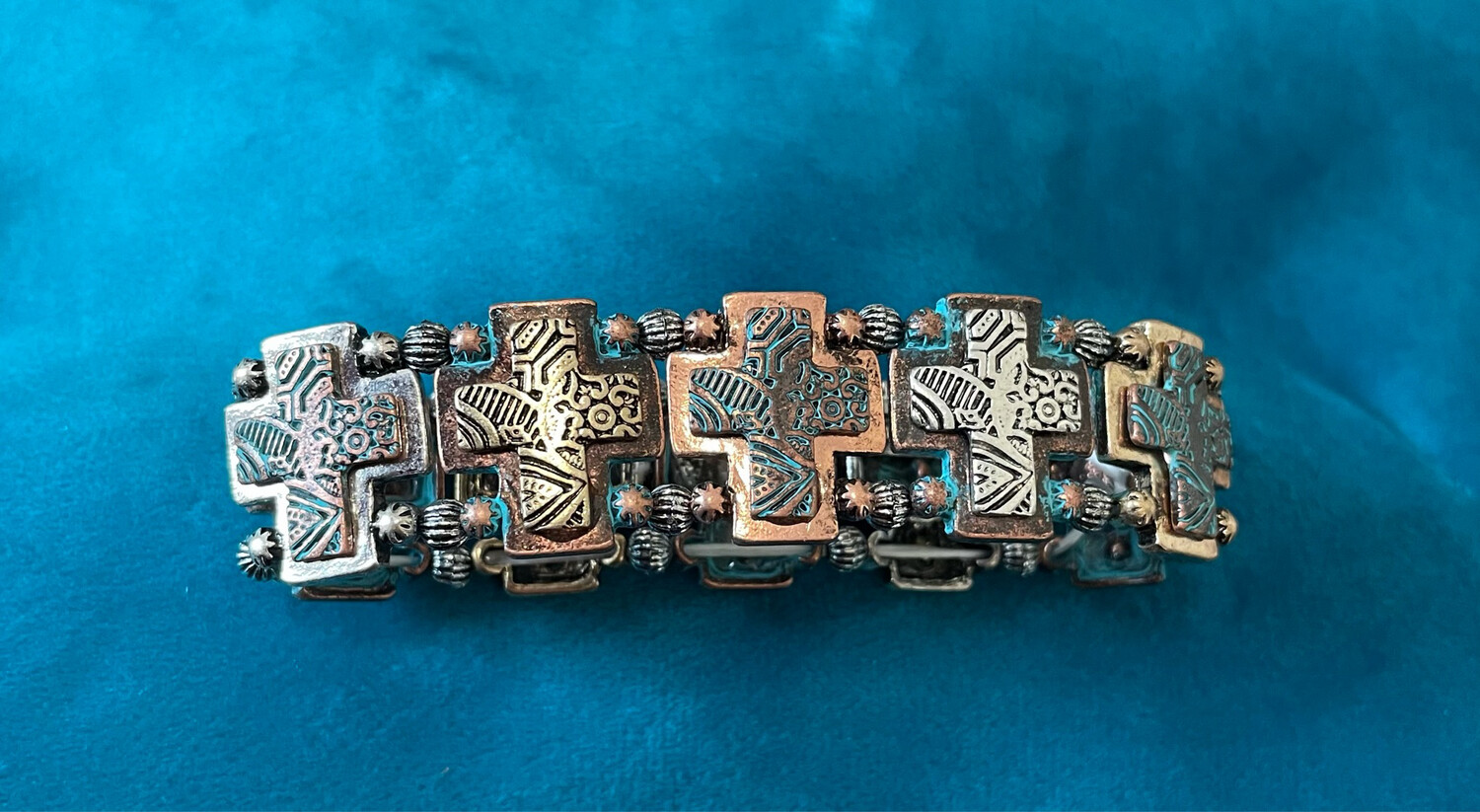 Multicolor Cross Stretch Bracelet