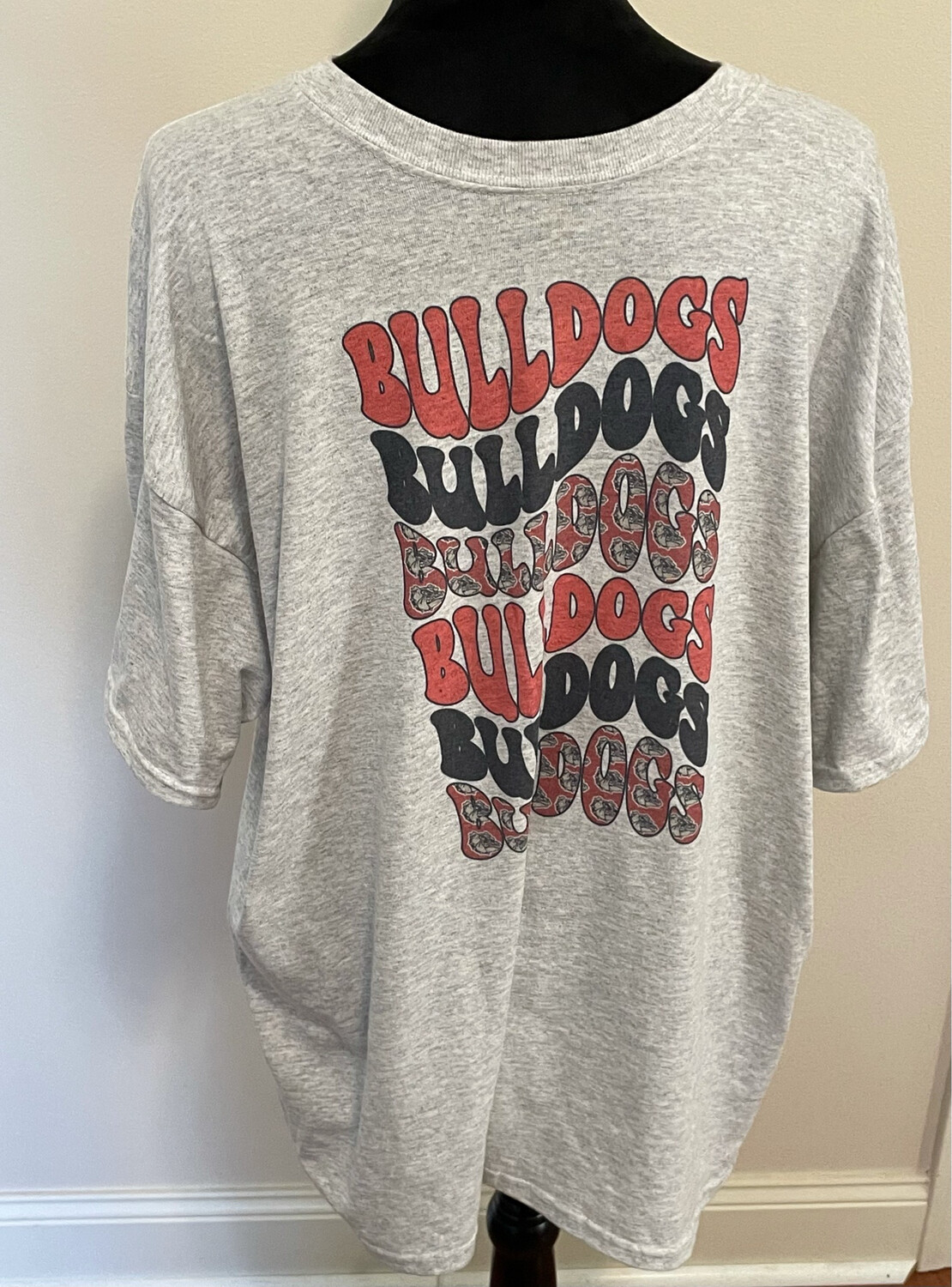 Custom Bulldogs T-Shirt Size XL