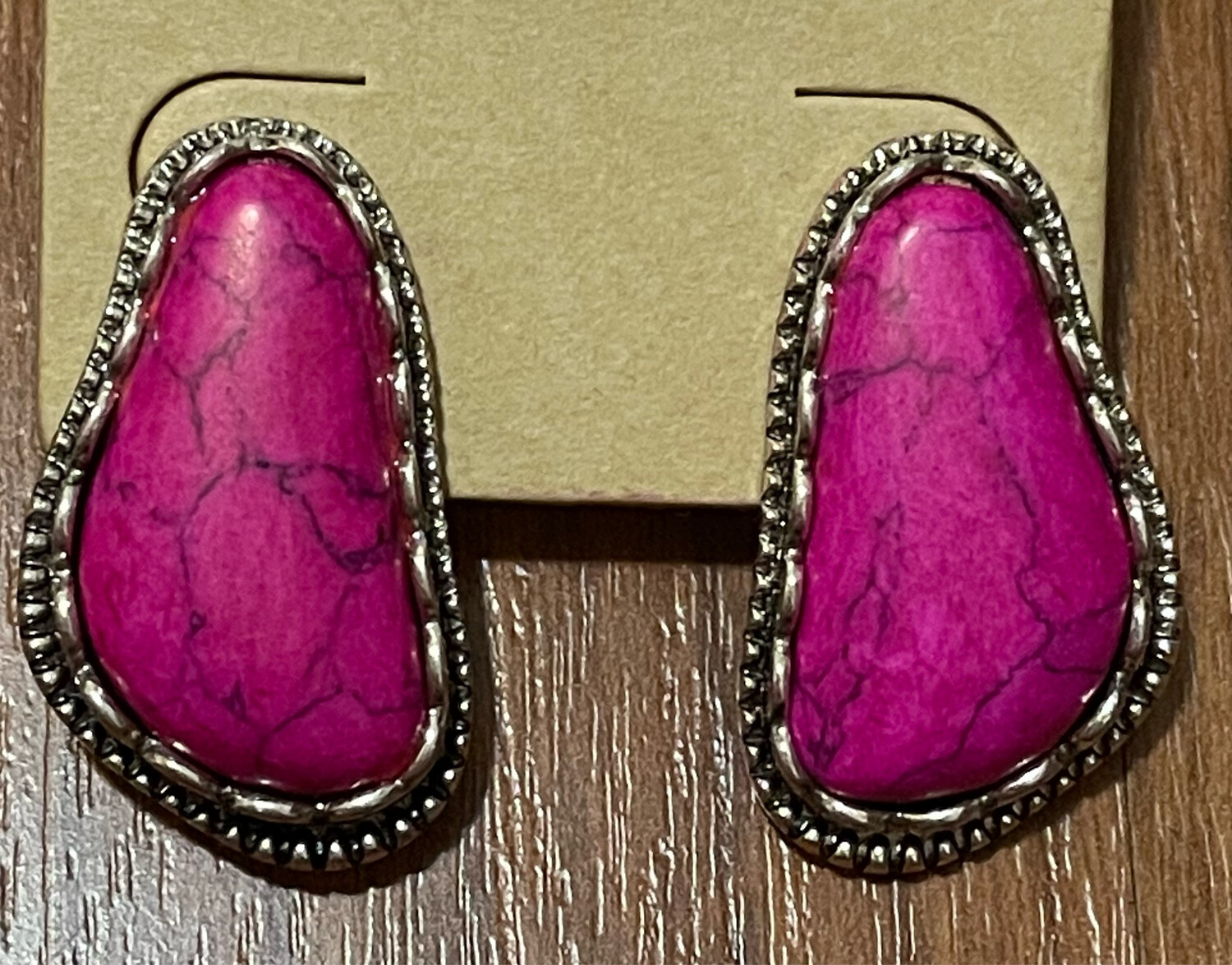Caroline Fuchsia Earrings