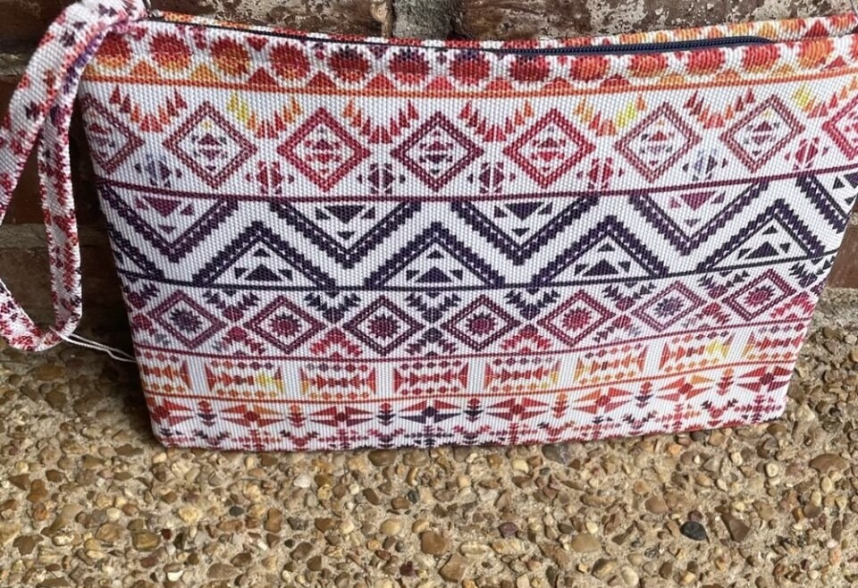 Multicolor Zip Closure Wristlet