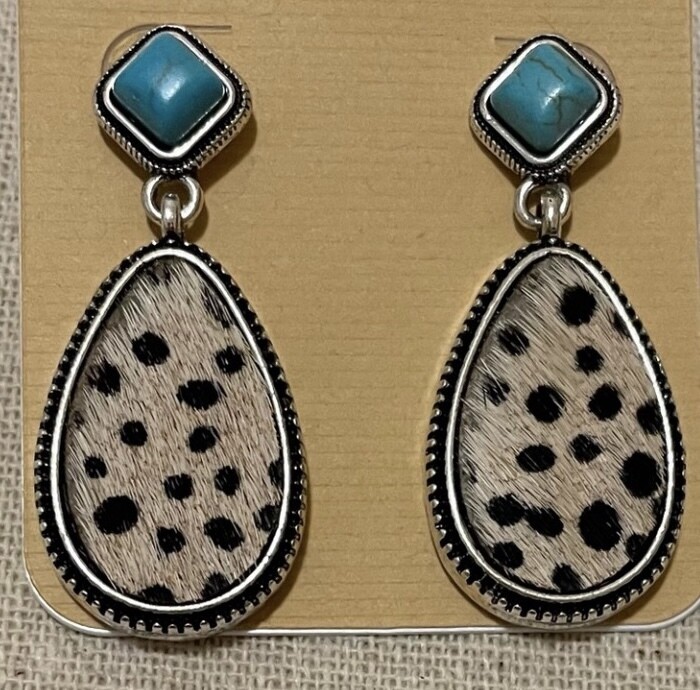 Savannah Teardrop Earrings