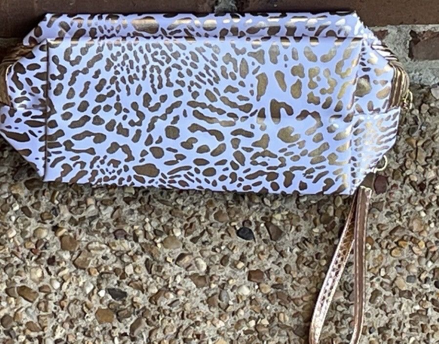 White and Gold Leopard Wristlet Zip Case