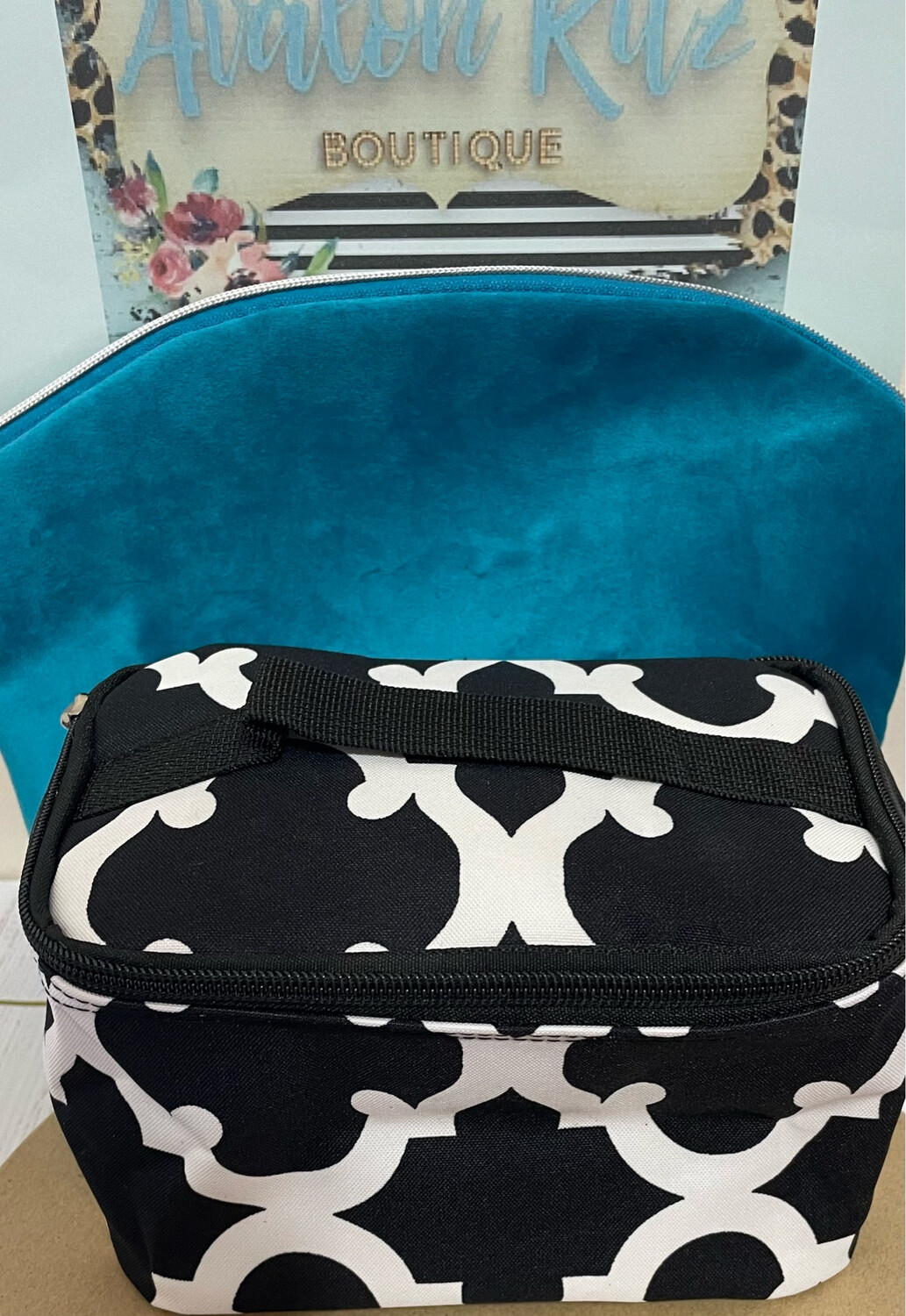 Black and White Damask Print Cosmetic/ Makeup Case