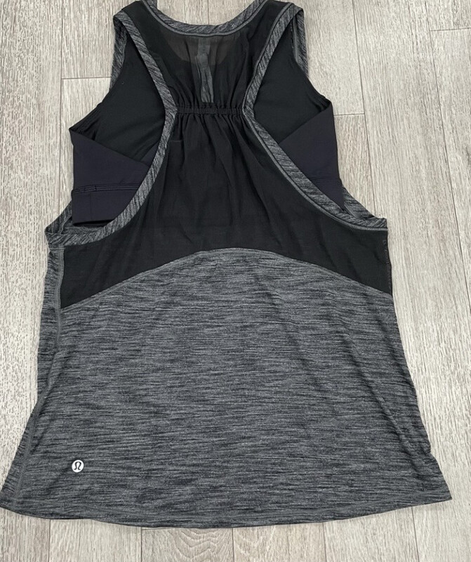 Lululemon 2-in-1 Sheer Back Tank Top Bra Set