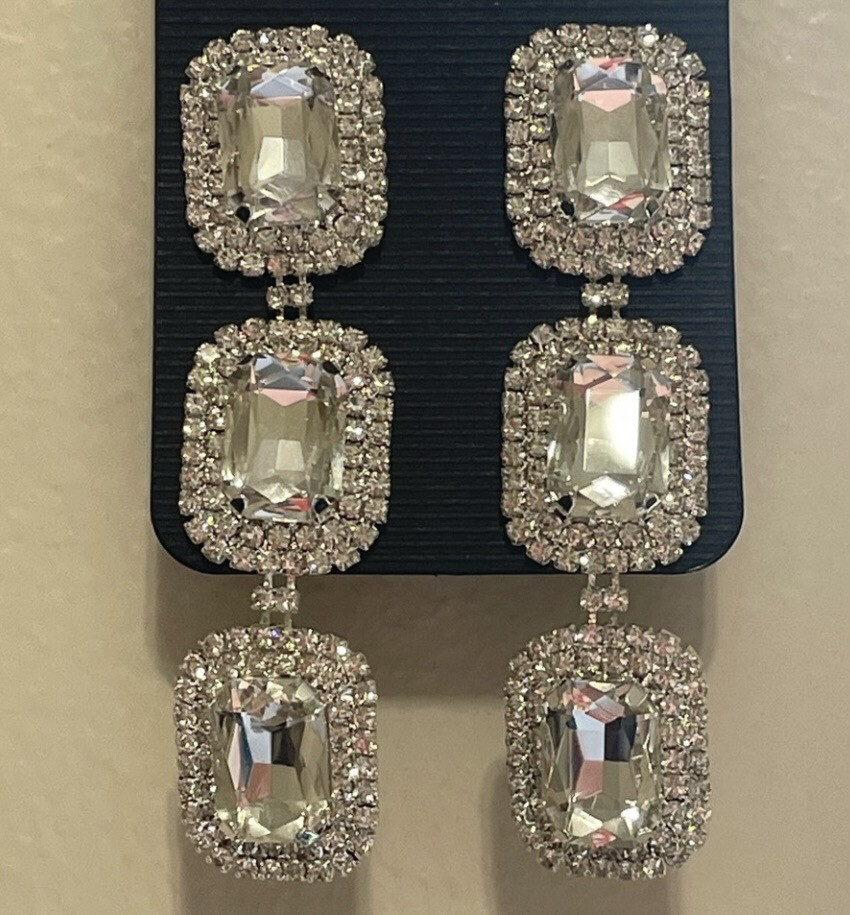 Maggie Crystal Dangle Earrings