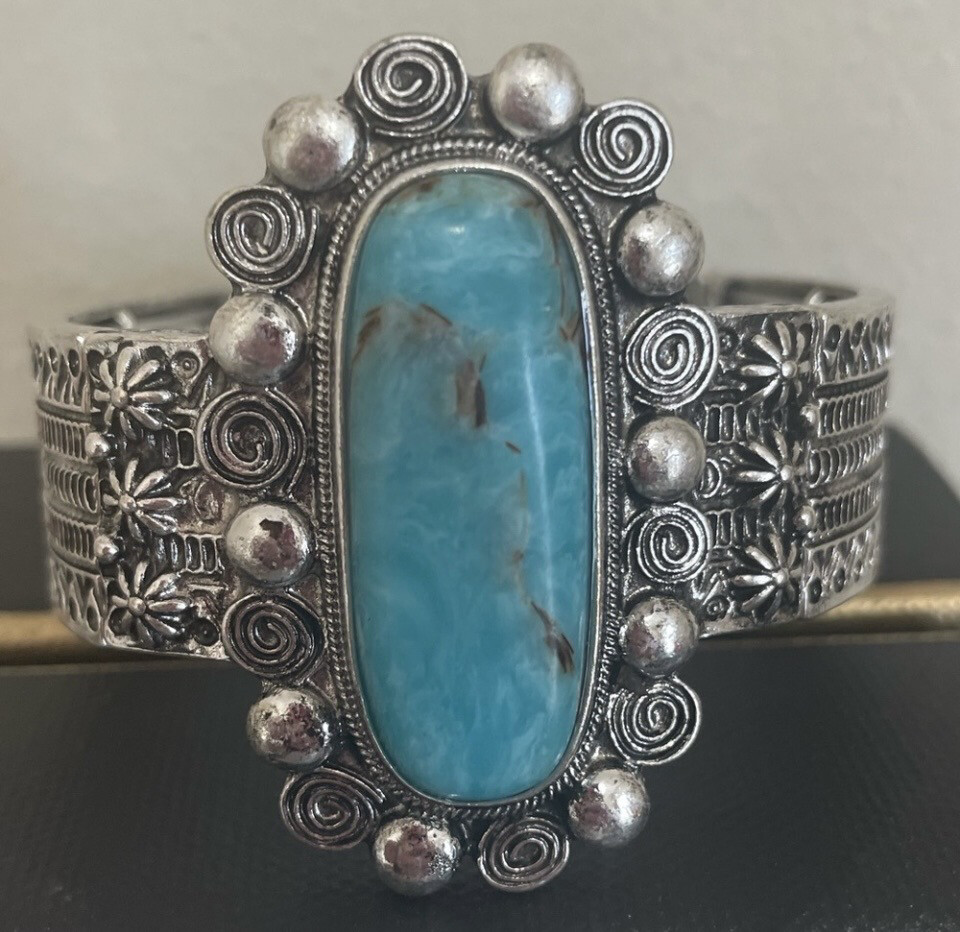 Harlee Large Turquoise Ornate Stretch Bracelet