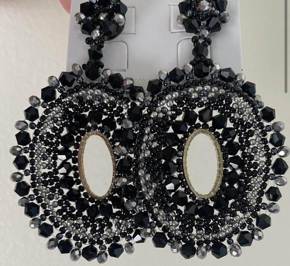 Mari Margaret Black Silver Beaded Earrings
