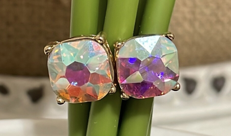 Ellie Iridescent Earrings