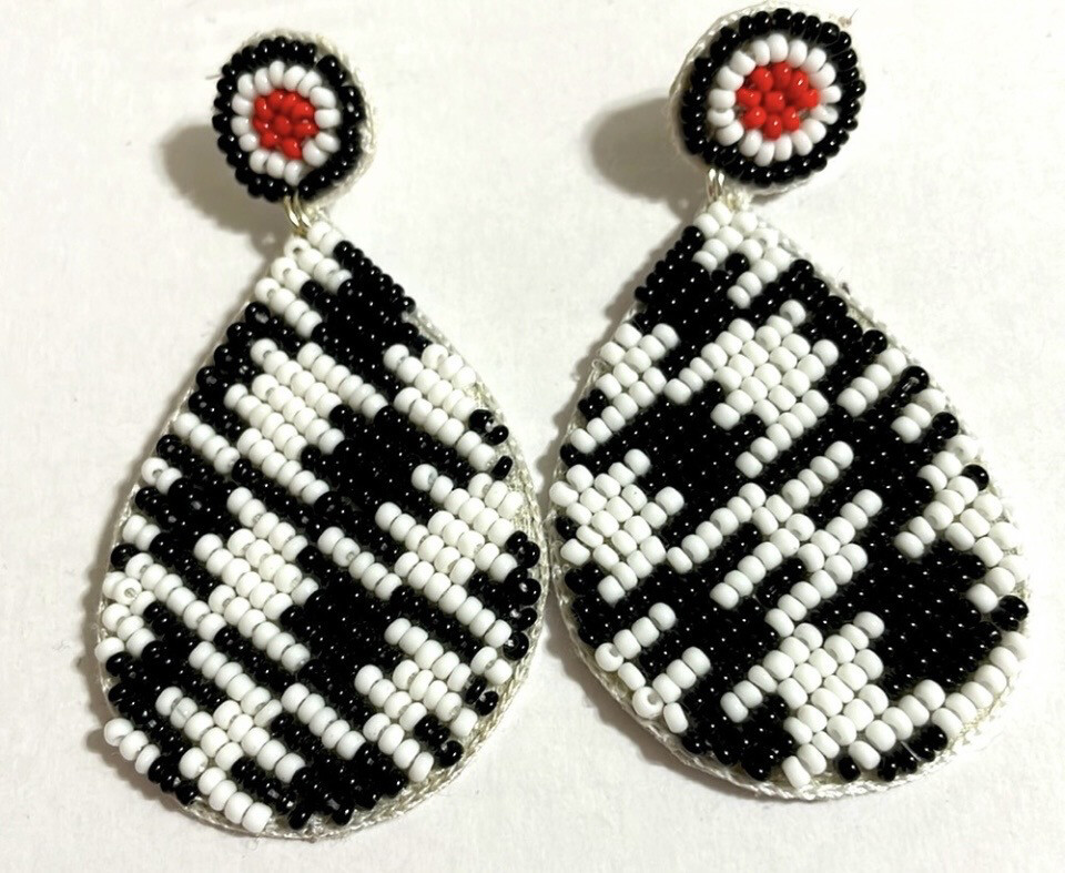 Black White Houndstooth Teardrop Beaded Earrings