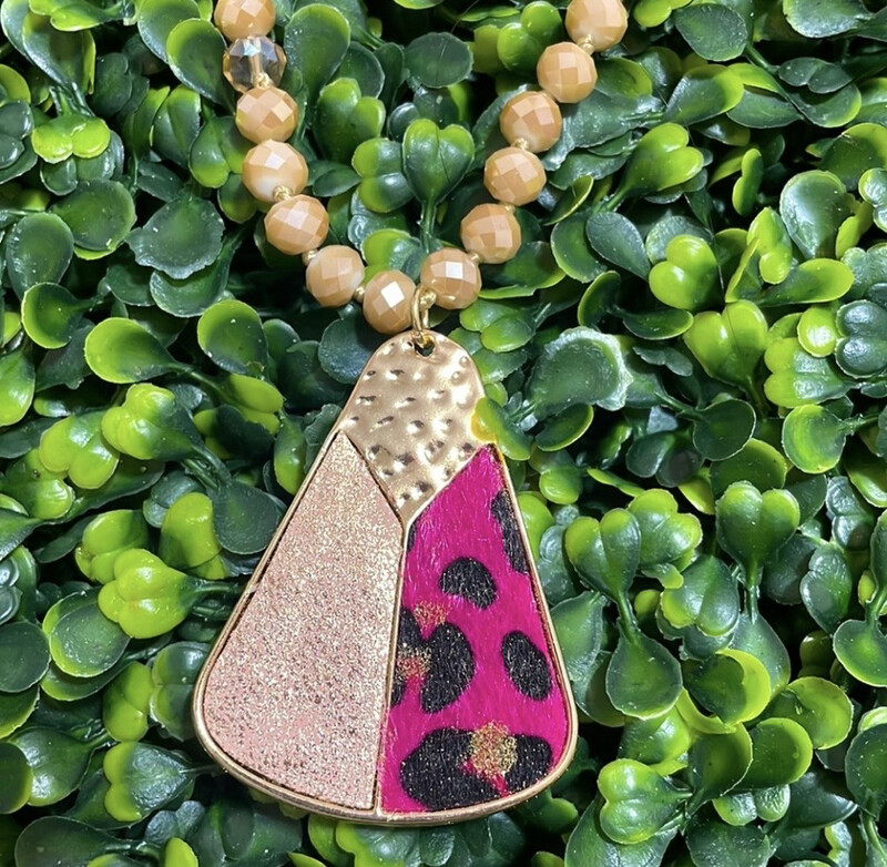 Amelia Beaded Necklace with Multicolor Pink Fuchsia Leopard Pendant