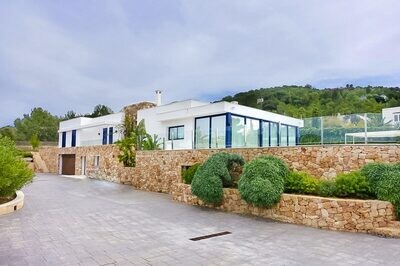 Luxury, newly renovated villa nearby Jesus/Botafoch