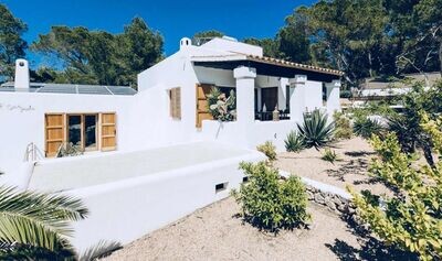 Typical Ibizenco Villa nearby Talamanca and Sa Punta with views to the port of Dalt Villa and touristic license