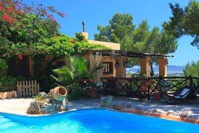 Very Charming Villa in Sa Carroca, with fantastic Sea Views and Touristic License