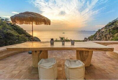 Very Charming, Incredible Turnkey Villa with Best Views at the west Coast with 5 Bedrooms