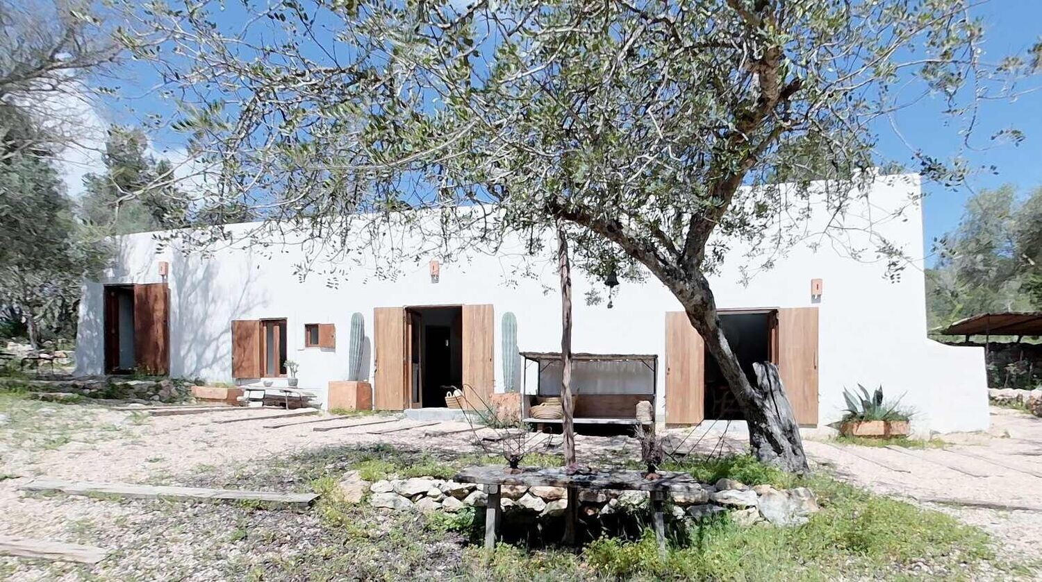 Outstanding, truly special finca, photographed in the Magazine MANERA. Lovely, sustainable renovated in typical Ibicenco-Style