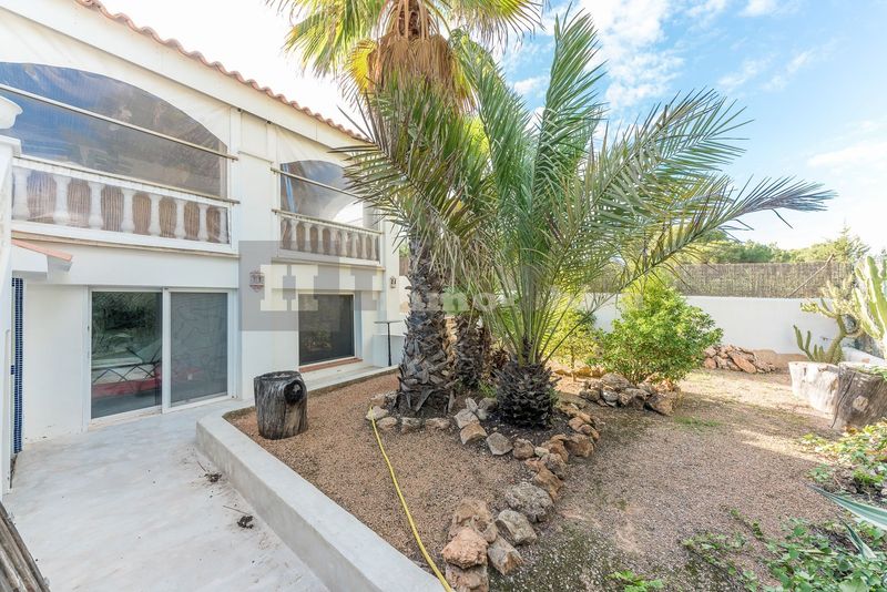 Large Villa, in very good condition more than 50% cheaper than average price in Cala Vadella