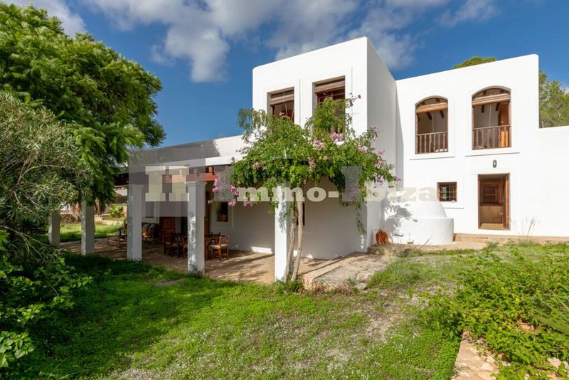 Rural Manor a Quiet Area with Pool nearby Ibiza Old-Town Rural Manor a Quiet Area with Pool nearby Ibiza Old-Town