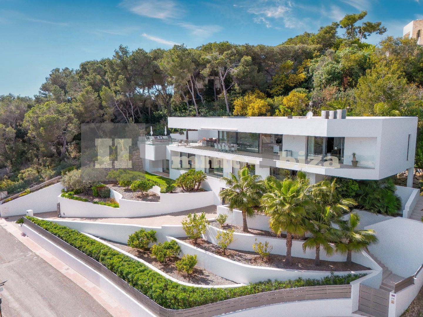 Large, Newly Built Villa in Can Furnet