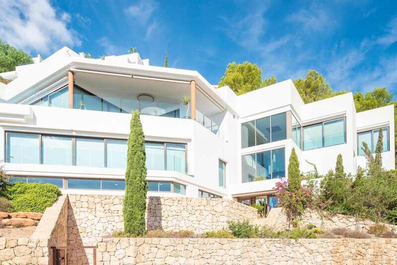 Huge modern Crystal Palace with incredible sea views in a dead end street and in a 24h secured urbanization Huge modern Crystal Palace with incredible sea views in a dead end street and in a 24h secured urbanization