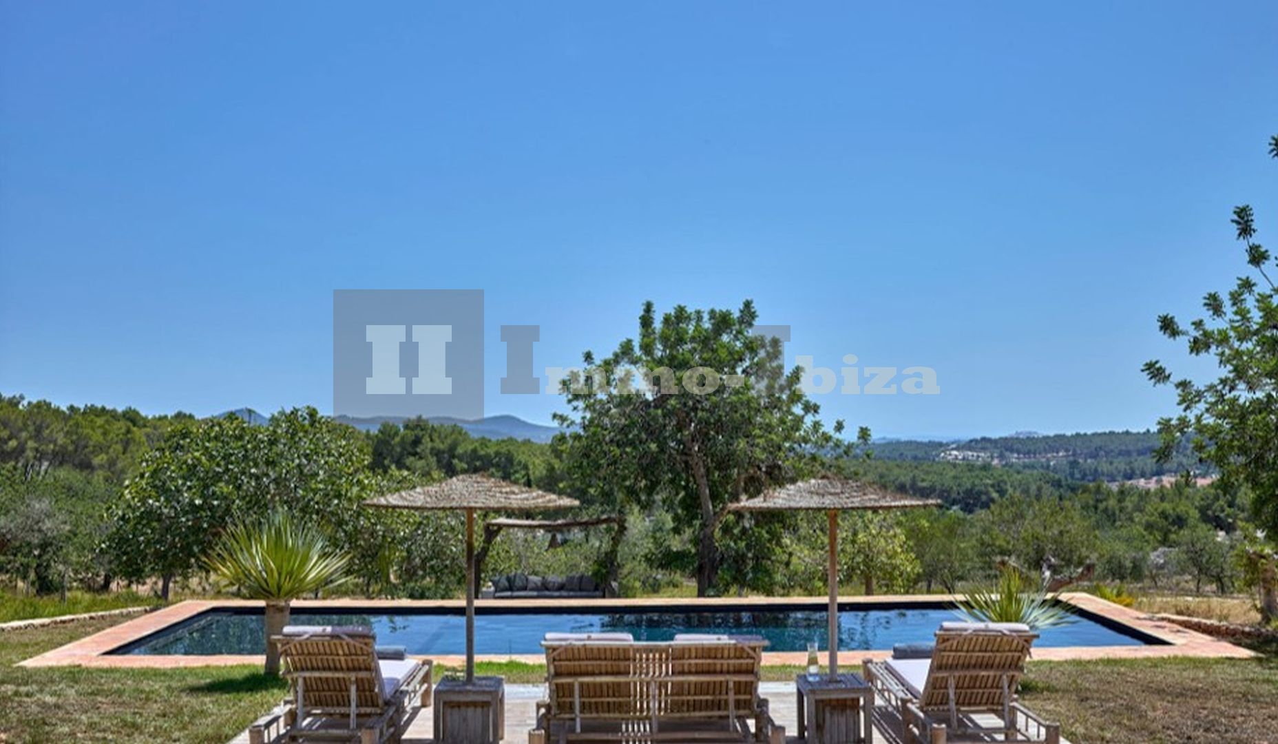 Very Charming Blakstad Finca embedded in a Nature Area