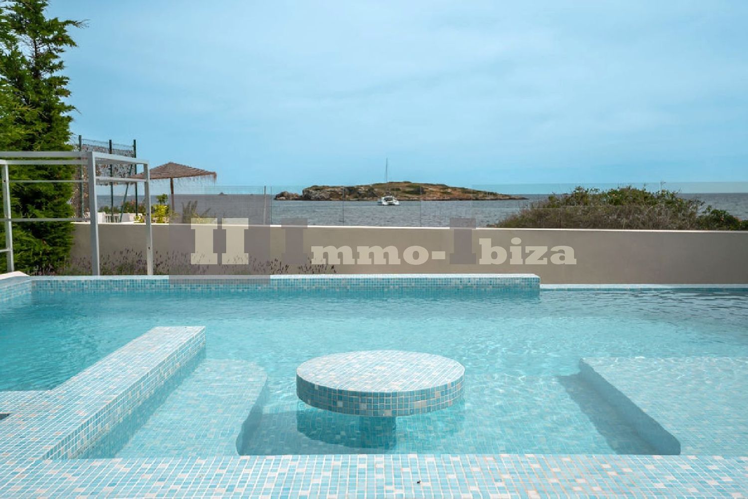 1st Sea Line Villa with Private Beach at Playa den Bossa