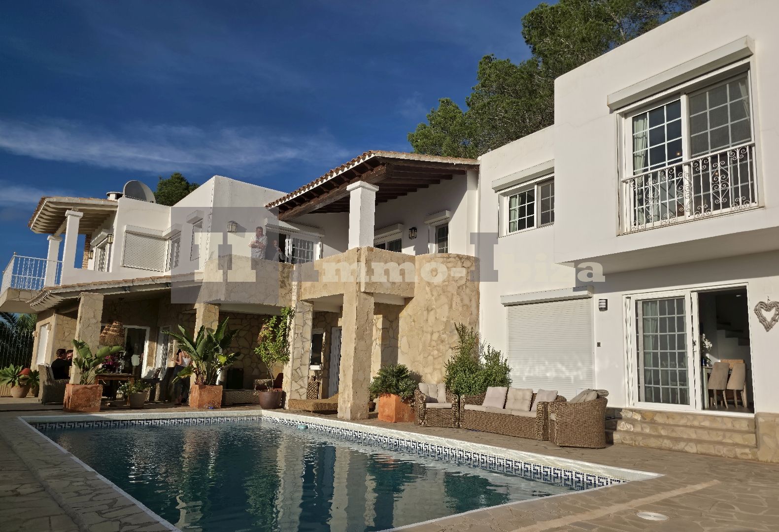 Villa for Sale in Can Furnet: 270 Degree Views