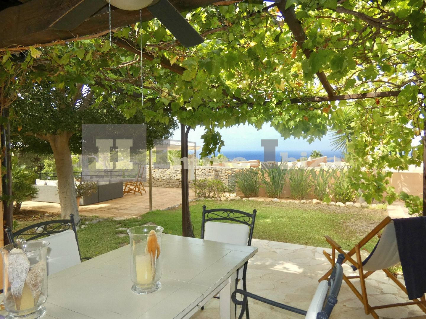 Top Sunset-Offer with large Garden at Cala Moli