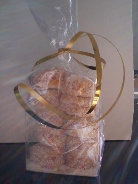 BOULES DE COCO (le sachet de 10 pièces) BOULES DE COCO (le sachet de 10 pièces)