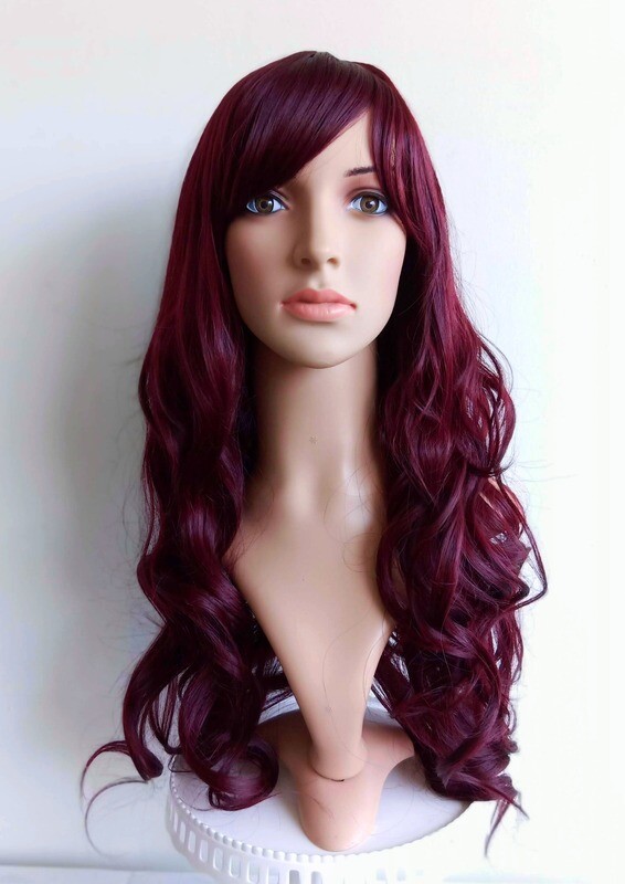 Peluca ondulada vino con cerquillo