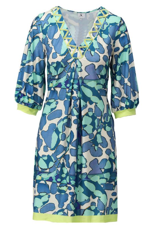 K-Design V-hals jurk met design blauw P120 C107