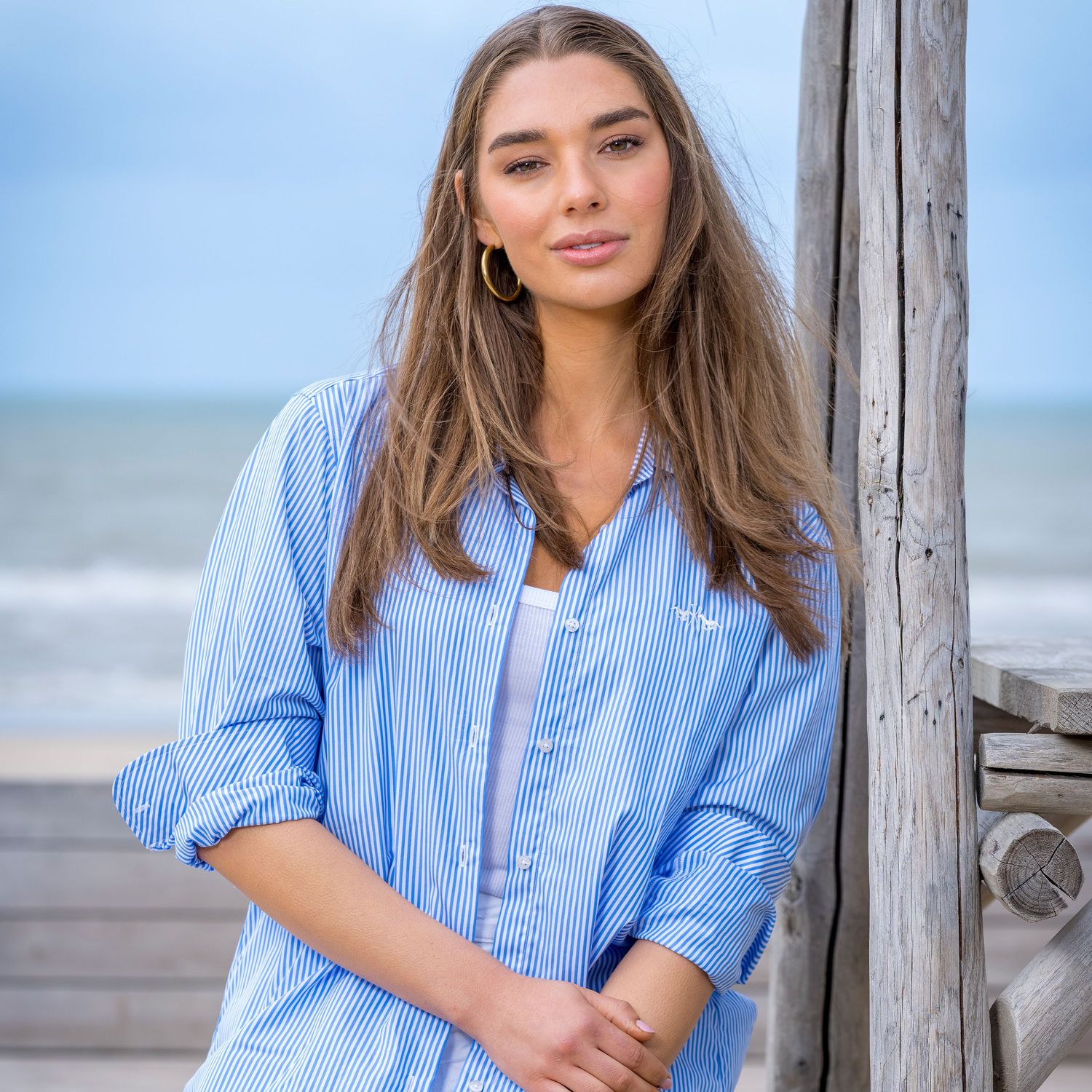 Detail van de katoenen stof en knopen van de HV Society HVSDana blouse