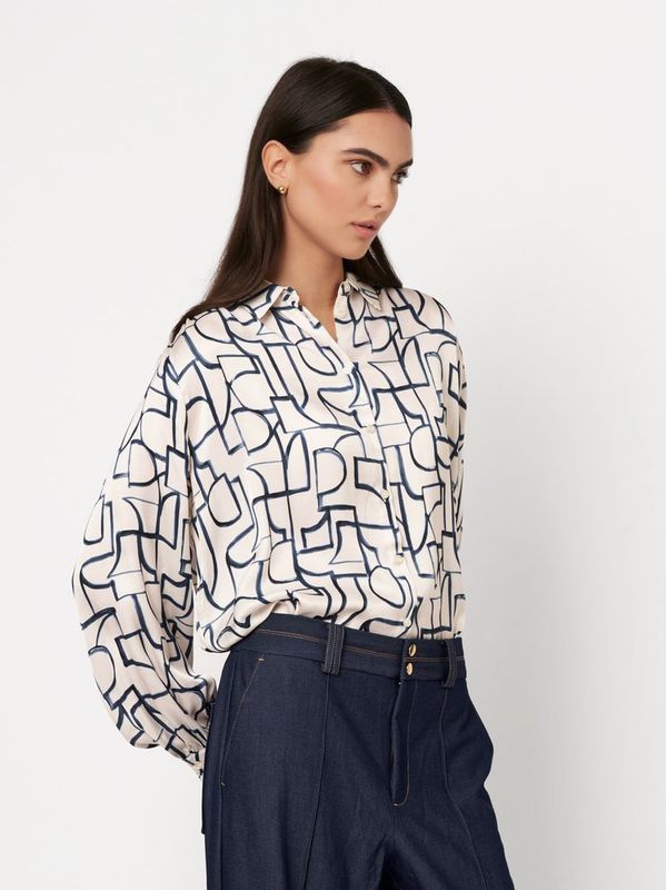 DESOTO Dames Blouse Abstract Creme Small Abstract 100% viscose 73195-2-838 Summer