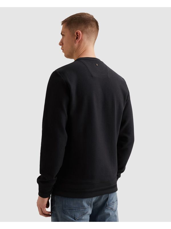 Detail van het logo artwork op de borst van de PME Legend sweater salute