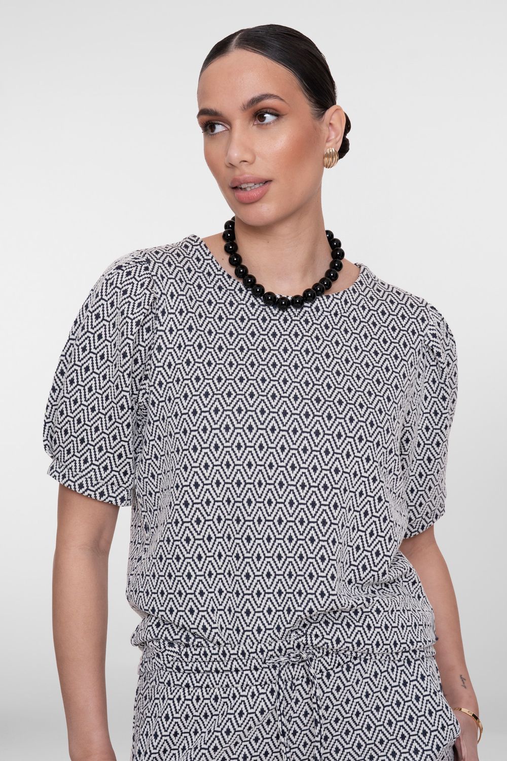 Geisha Jacquard Top Off-white Navy 62056-21-000010 zomer 2026