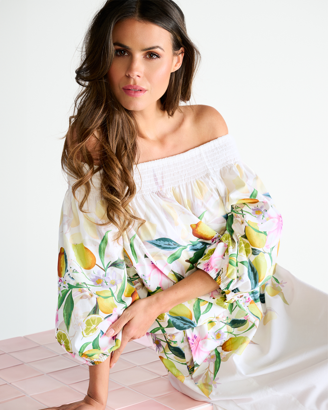 You're my lobster by K-Design Off the shoulder top met design Ecru C351L lifestyle