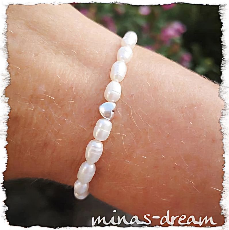 Süßwasserperlenarmband elastisch, mit Herz