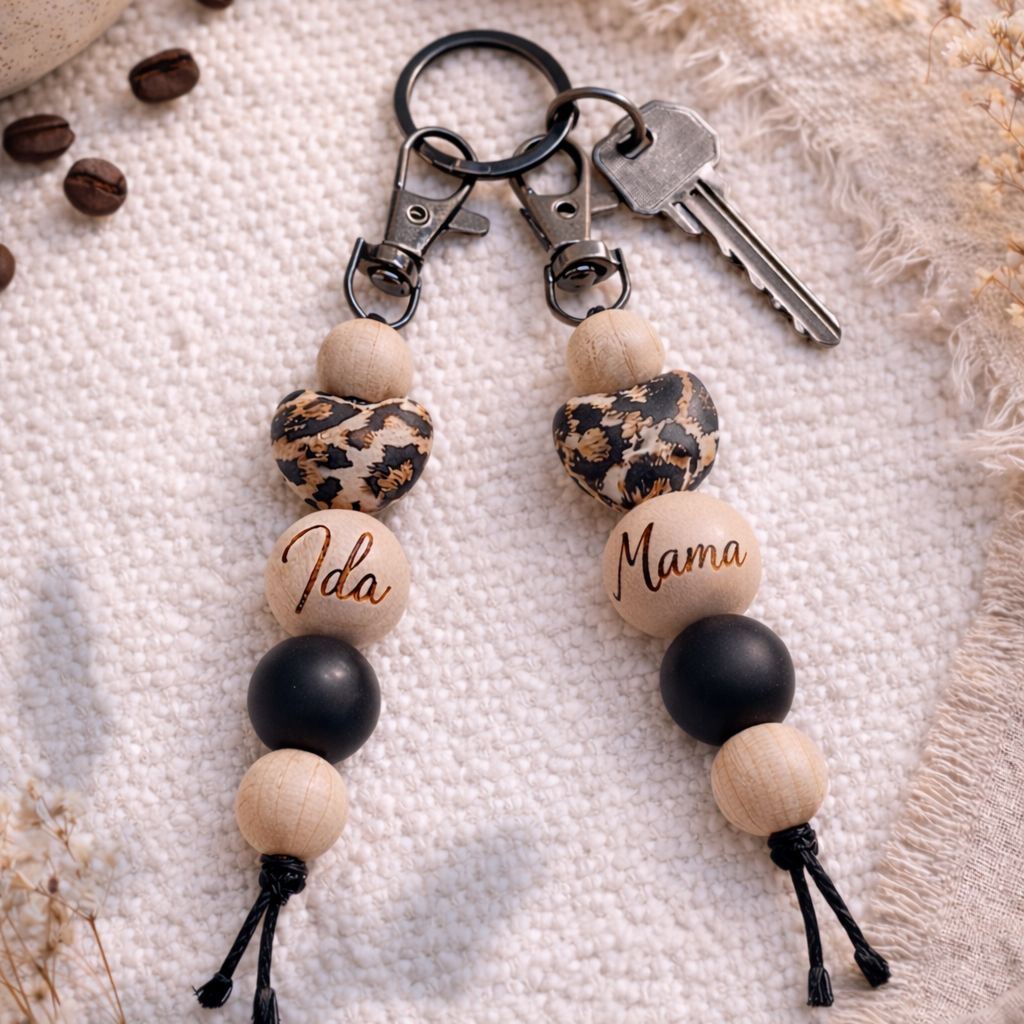 Personalisierter Schlüsselanhänger, Rucksackanhänger in Leo für Mama, Frauen, Unisex BESTSELLER