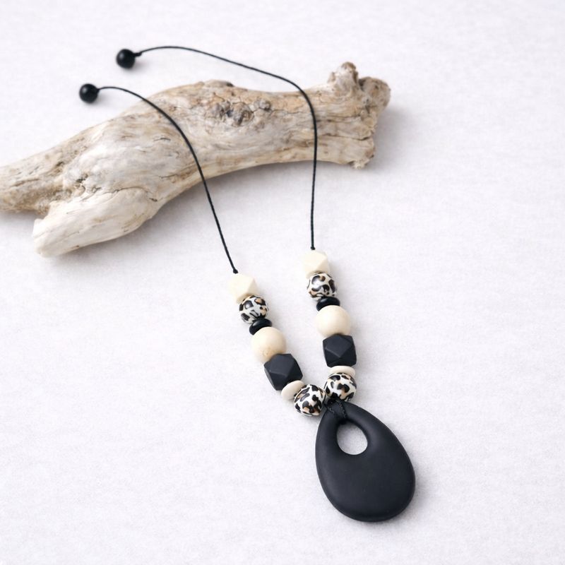 Stillkette LEO – Silikon & Holz Beißkette für Babys | Sensorische Stillkette Mama | BPA-frei