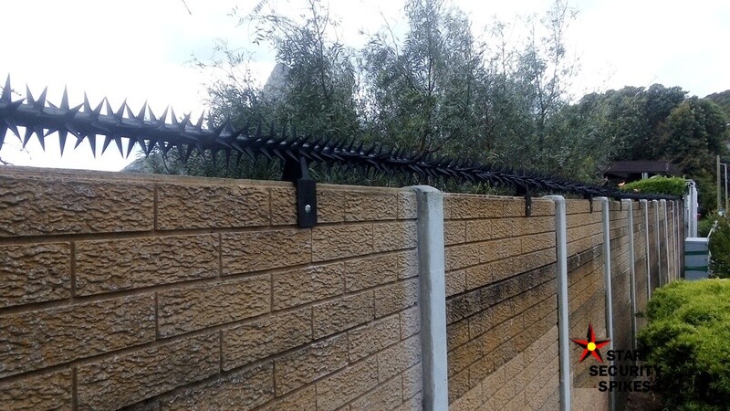 DIY Wall Spikes :20m Complete Kit Black: Concrete walls